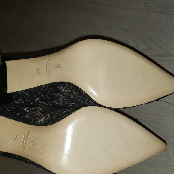 NWOT Vivienne Hu New York Black Lace Shoes Neat Style Heels - Picture 6 of 12